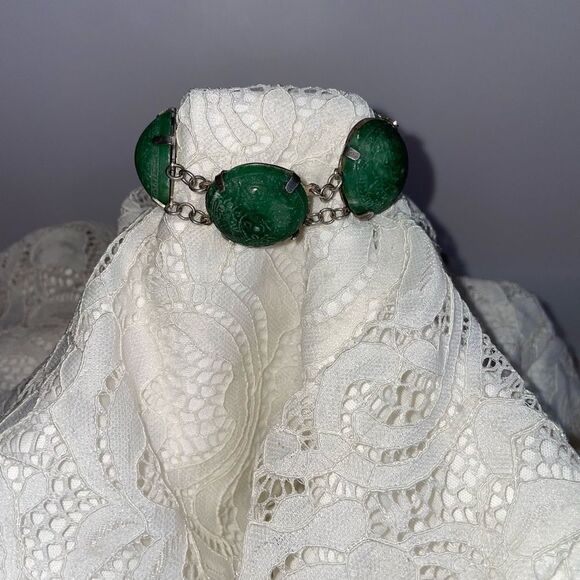 Elegant Vintage Green Aventurine Bracelet - Picture 2 of 9